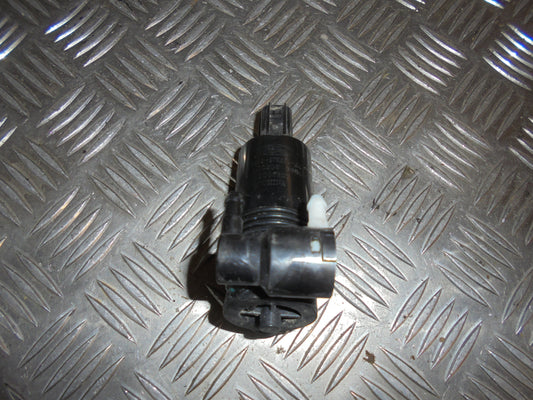 Ford Fiesta 7 Sprinklermotor Med OEM Nr. Ophugger Fra Ford Ophugger