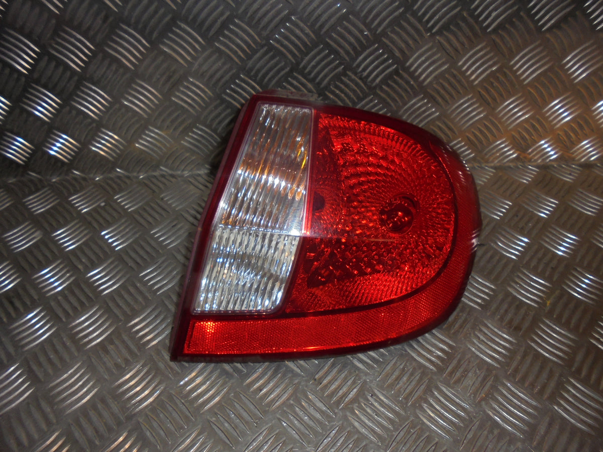 Hyundai Getz Baglygte Med OEM Nr. 924021C510 Fra Hyundai Ophugger