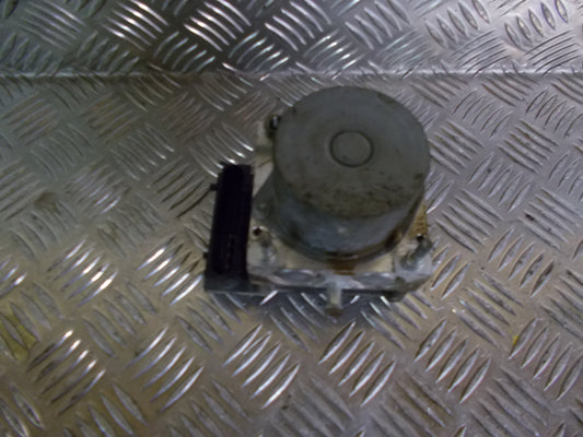 Renault Clio 2 Abs Pumpe Med OEM Nr. 0265800335 Fra Renault Ophugger
