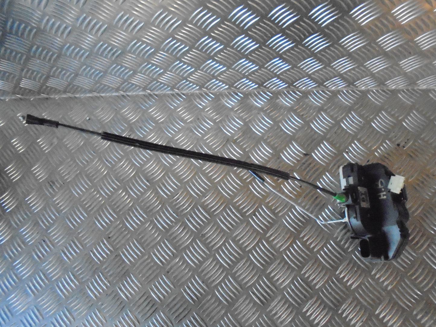 Opel Insignia A Dørlås Med OEM Nr. 13503788 Fra Opel Ophugger