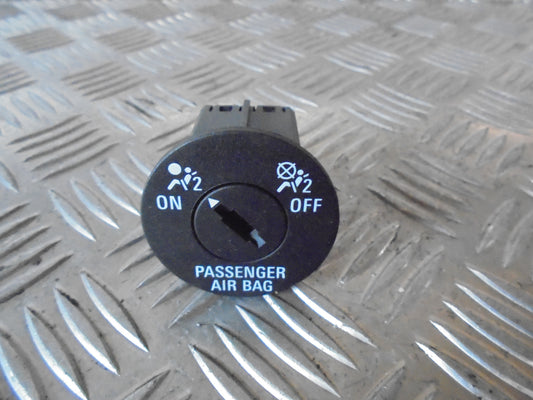 Opel Insignia A Kontakt Diverse Med OEM Nr. Ophugger Fra Opel Ophugger