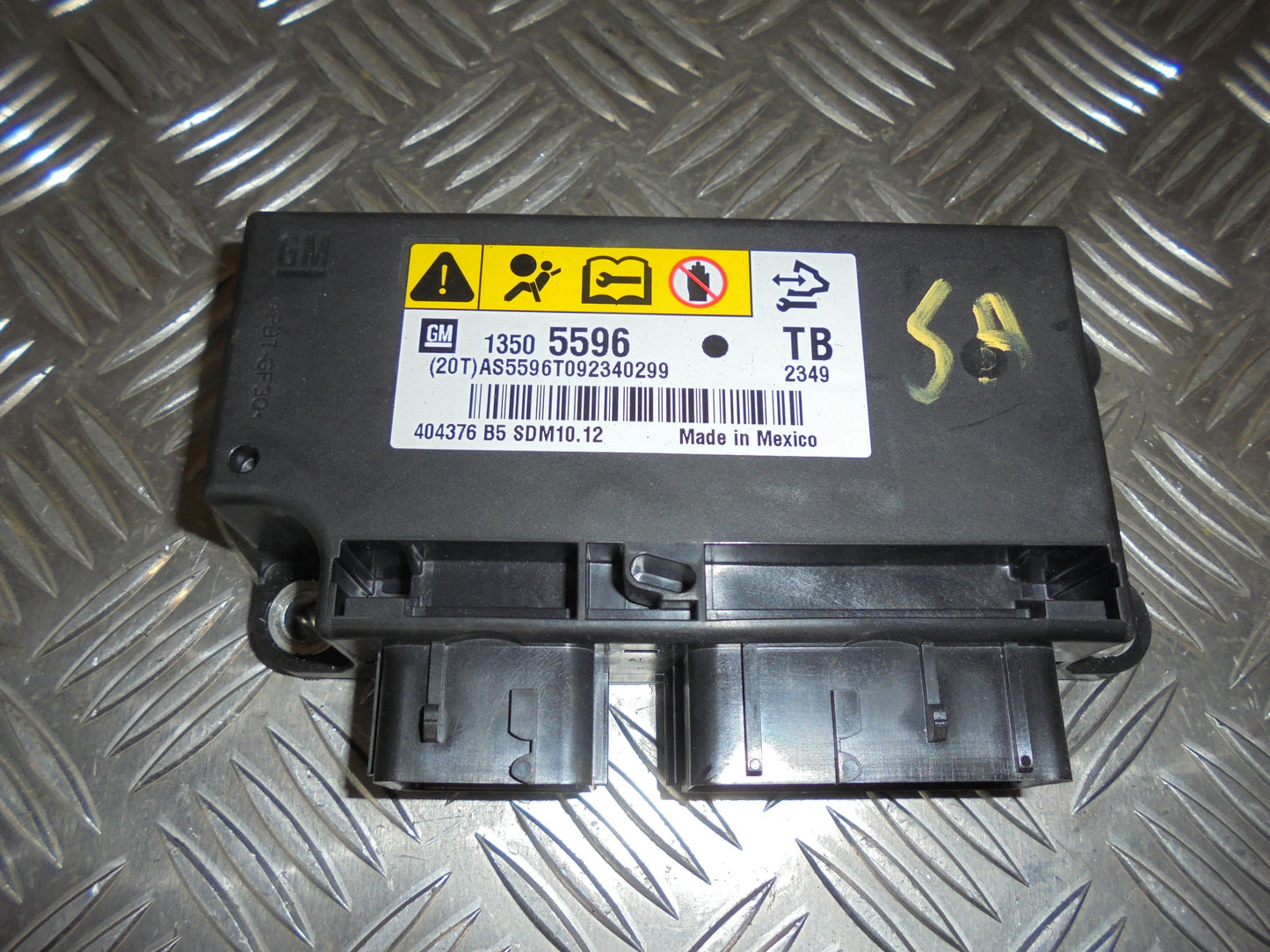 Opel Insignia A Airbag Elboks Med OEM Nr. Ophugger Fra Opel Ophugger