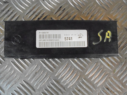 Opel Insignia A Aircond. Box Med OEM Nr. Ophugger Fra Opel Ophugger