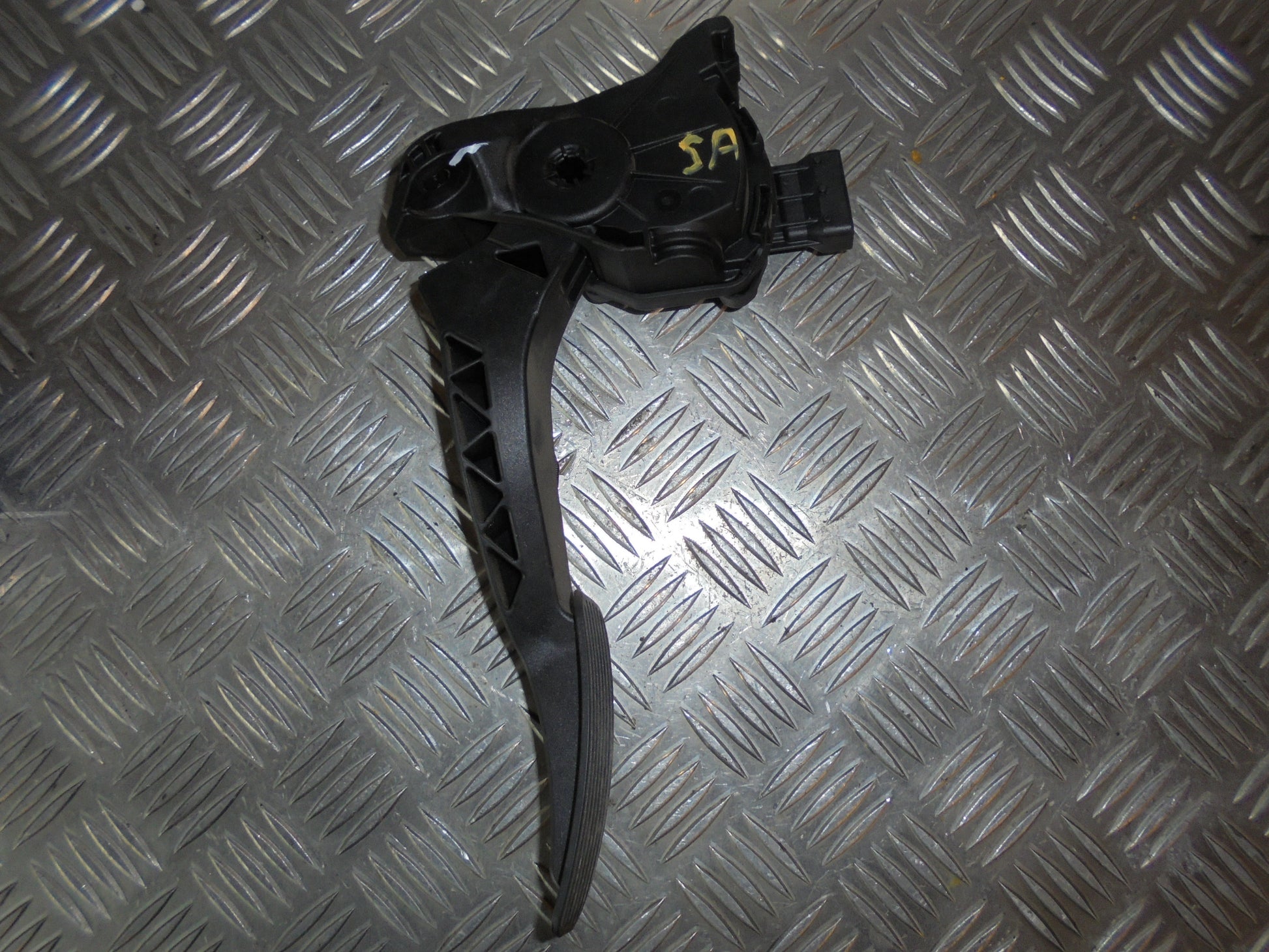 Opel Insignia A Speederpedal Med OEM Nr. Ophugger Fra Opel Ophugger