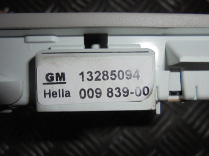 Opel Insignia A Loftslys Med OEM Nr. Ophugger Fra Opel Ophugger