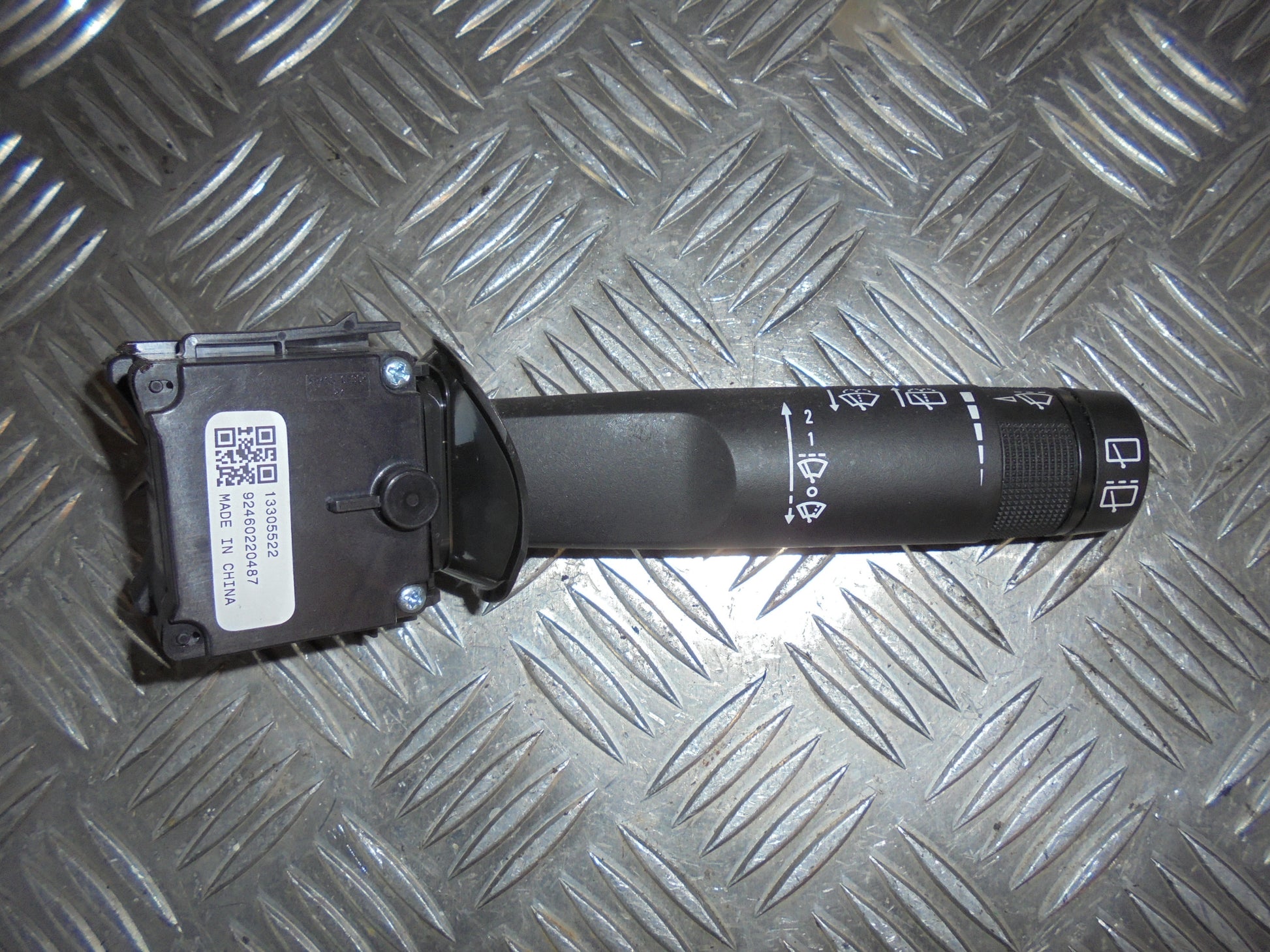 Opel Insignia A Kontakt Visker Med OEM Nr. Ophugger Fra Opel Ophugger