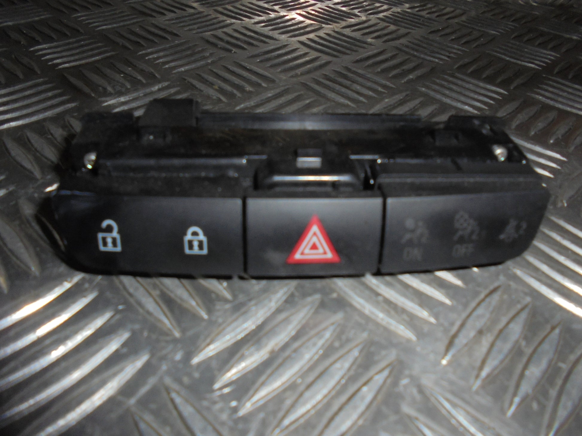 Opel Insignia A Kontakt Katastrofe Med OEM Nr. Ophugger Fra Opel Ophugger