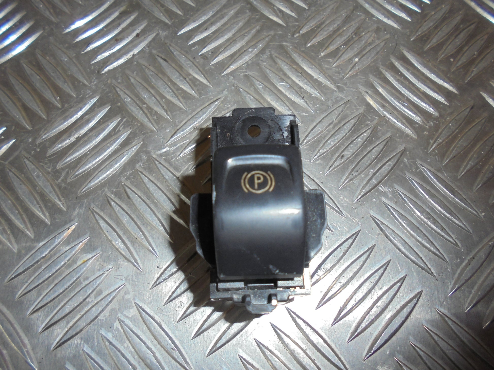 Opel Insignia A Håndbremse Med OEM Nr. Ophugger Fra Opel Ophugger