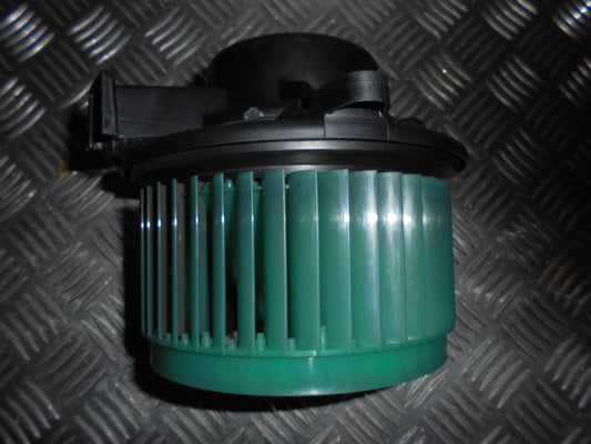 Opel Insignia A Varmeblæser Med OEM Nr. Ophugger Fra Opel Ophugger