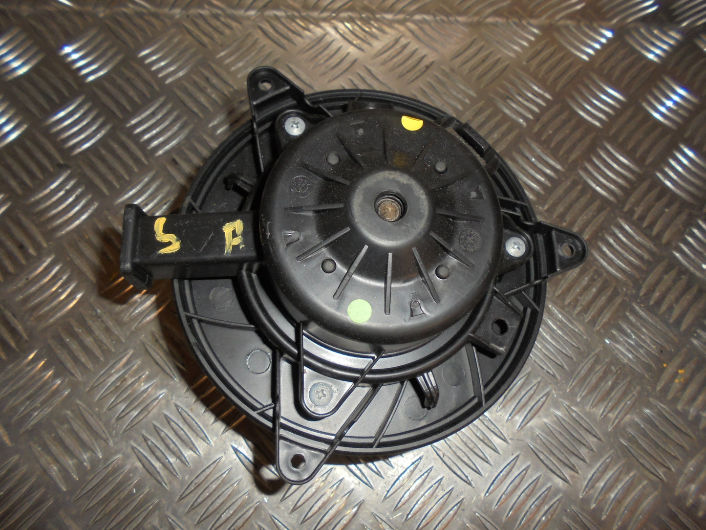 Opel Insignia A Varmeblæser Med OEM Nr. Ophugger Fra Opel Ophugger