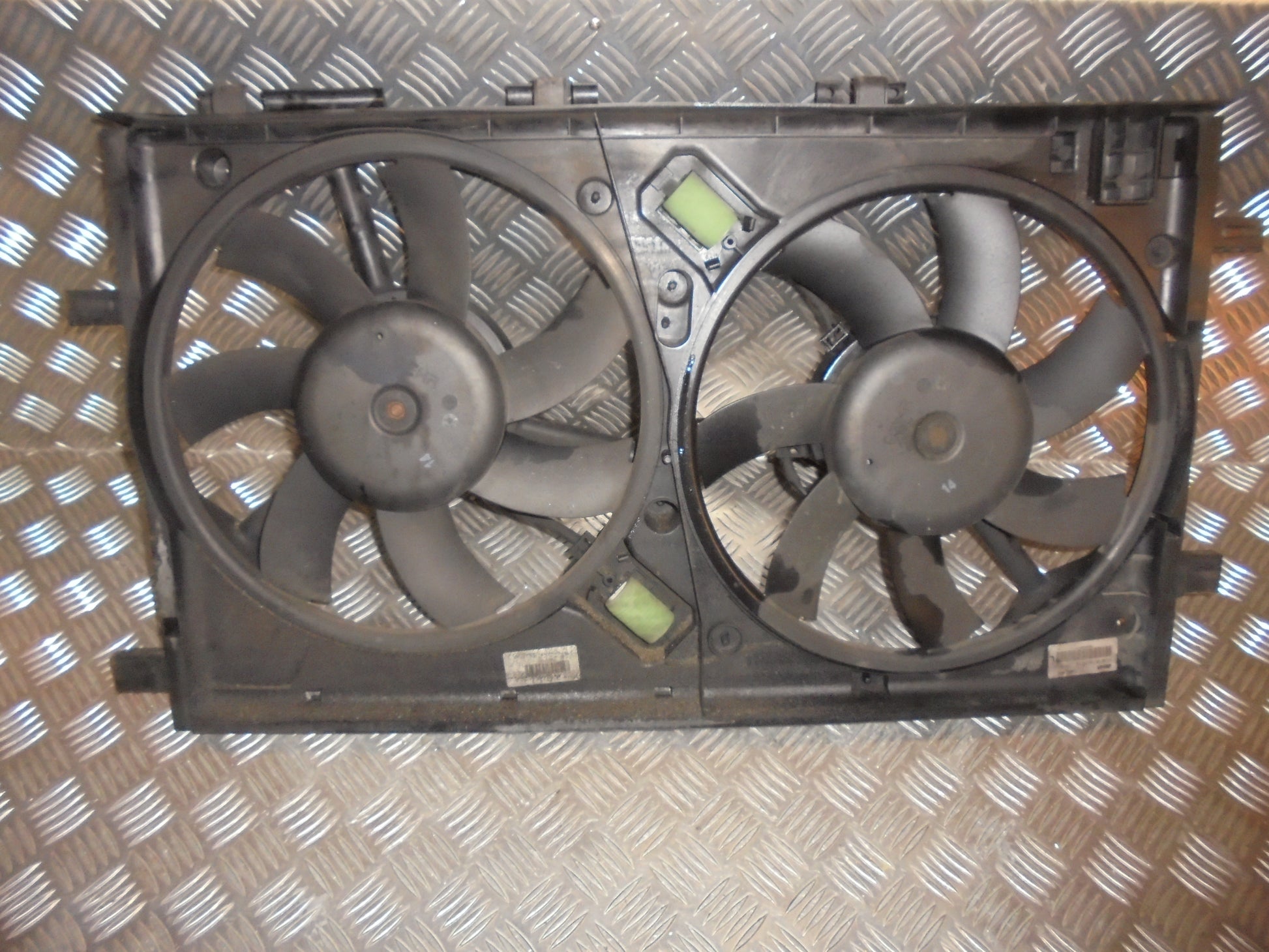 Opel Insignia A Kølerblæser El Med OEM Nr. Ophugger Fra Opel Ophugger