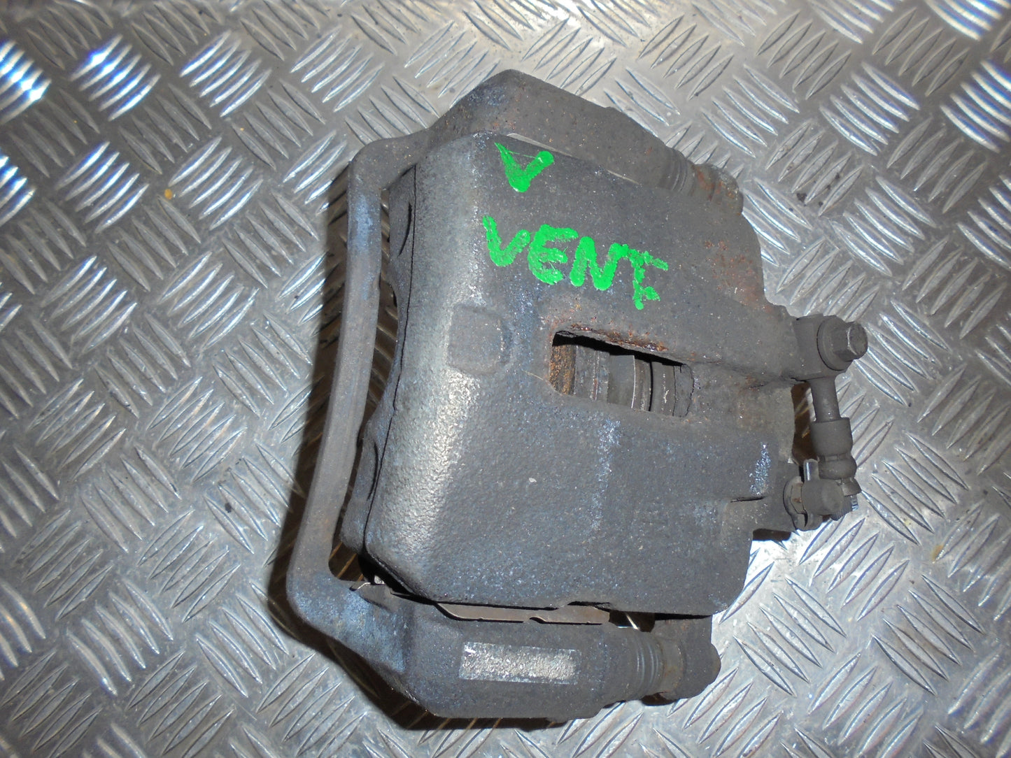 Opel Insignia A Bremsekaliber VF Med OEM Nr. Ophugger Fra Opel Ophugger