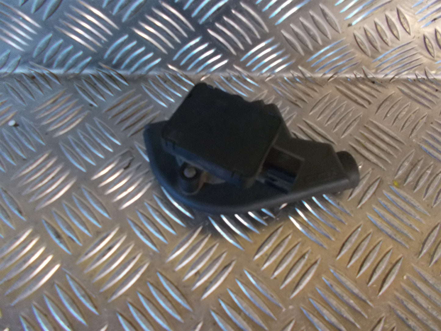 Peugeot 406 Spjældhus Med OEM Nr. Ophugger Fra Peugeot Ophugger