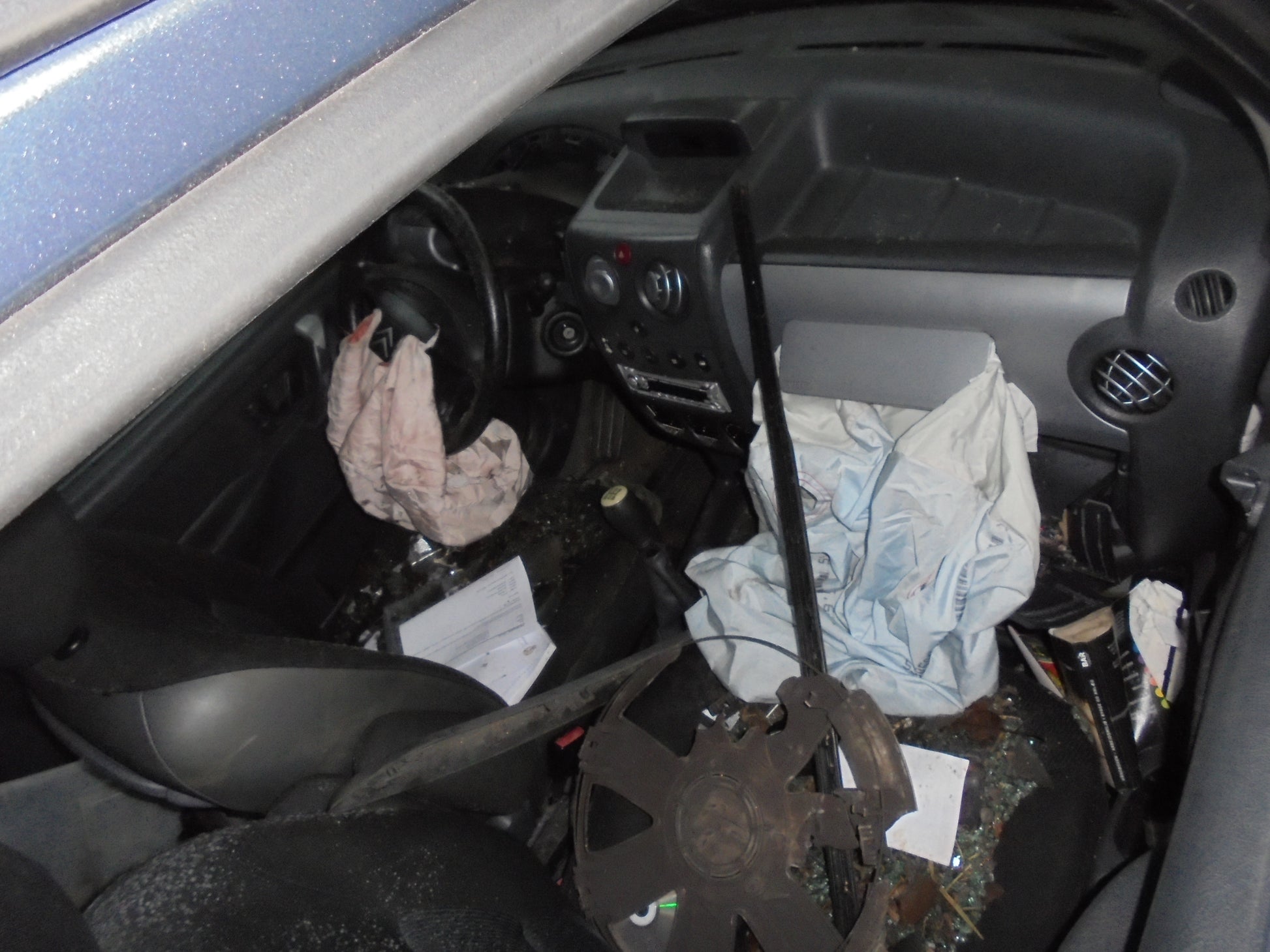 Citroen Berlingo Pluk-Selv-Bil Med OEM Nr. Ophugger Fra Citroen Ophugger