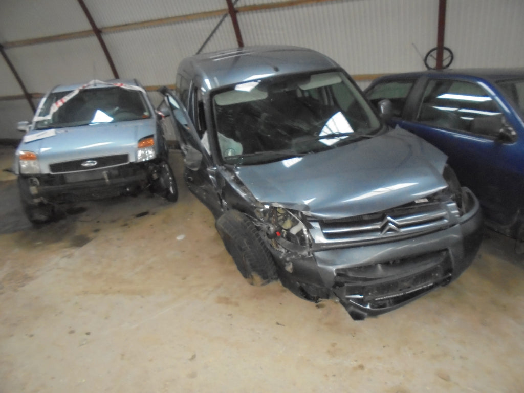 Citroen Berlingo Pluk-Selv-Bil Med OEM Nr. Ophugger Fra Citroen Ophugger