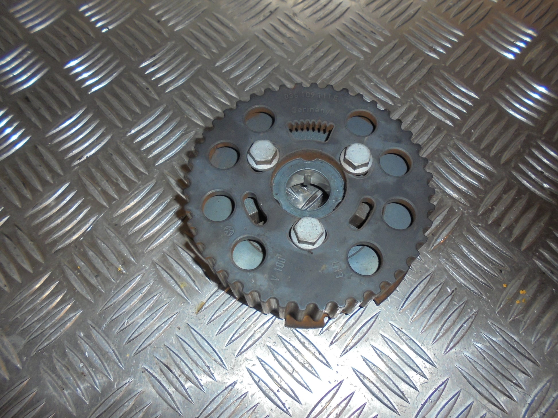 VW Touran 1T GP Knastakselhjul Med OEM Nr. Ophugger Fra VW Ophugger