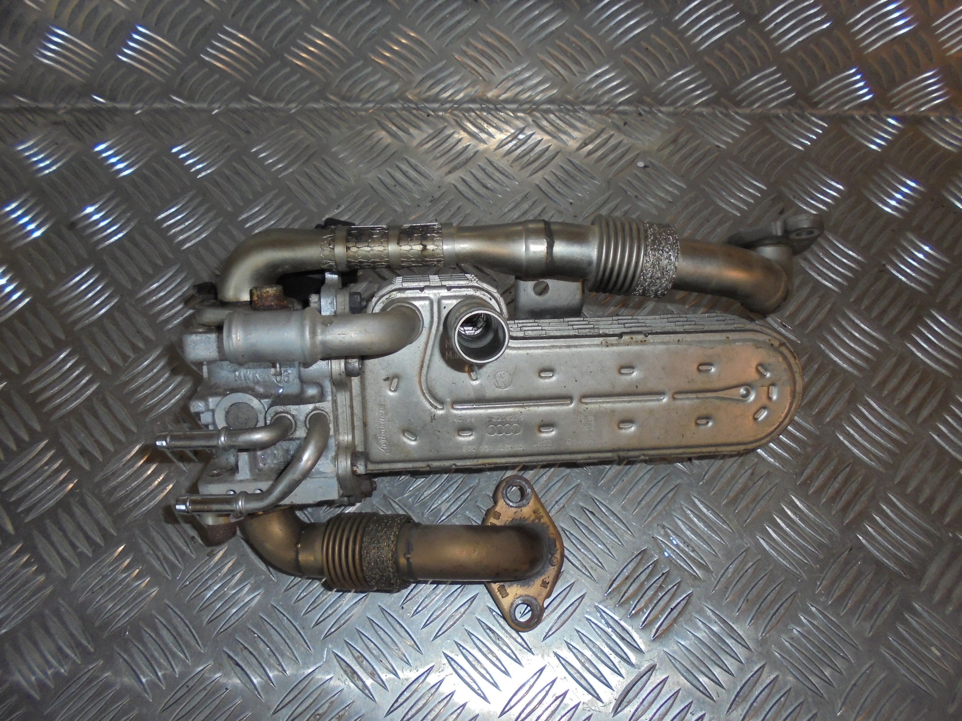 VW Touran 1T GP Køler Egr Med OEM Nr. 03B131513AD Fra VW Ophugger