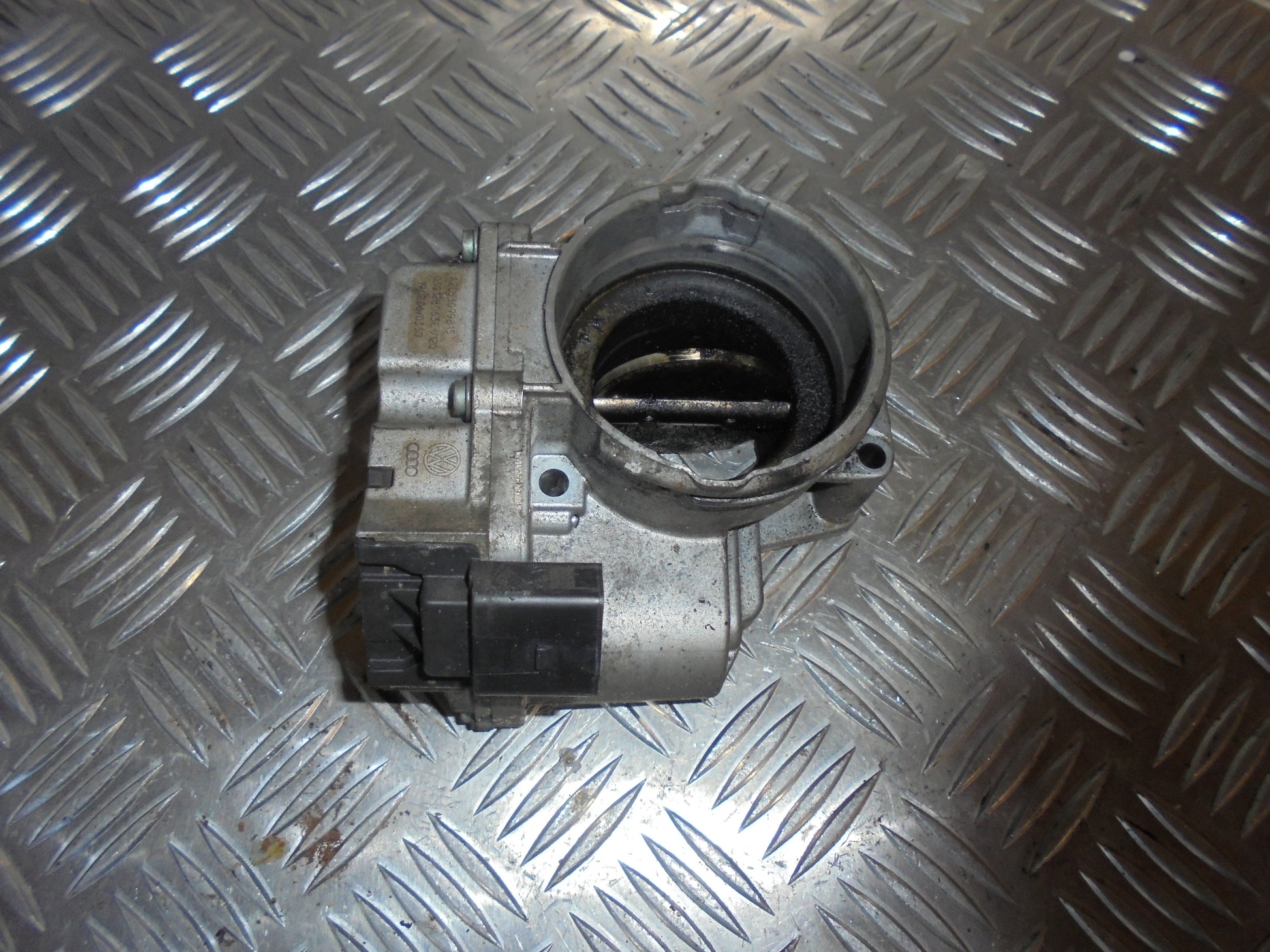 VW Touran 1T GP Spjældhus Med OEM Nr. 03G128063M Fra VW Ophugger