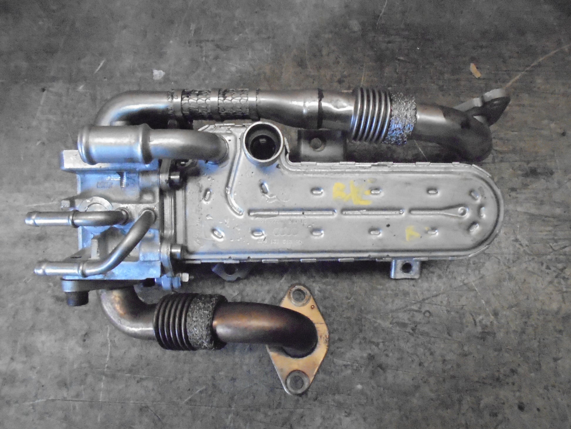 VW Touran 1T GP Køler Egr Med OEM Nr. 038131513AD Fra VW Ophugger