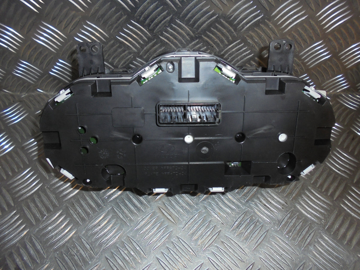 Hyundai I10 Speedometer - Instrument Med OEM Nr. 940130X530 Fra Hyundai Ophugger