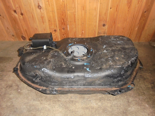 Hyundai I10 Tank Med OEM Nr. Ophugger Fra Hyundai Ophugger
