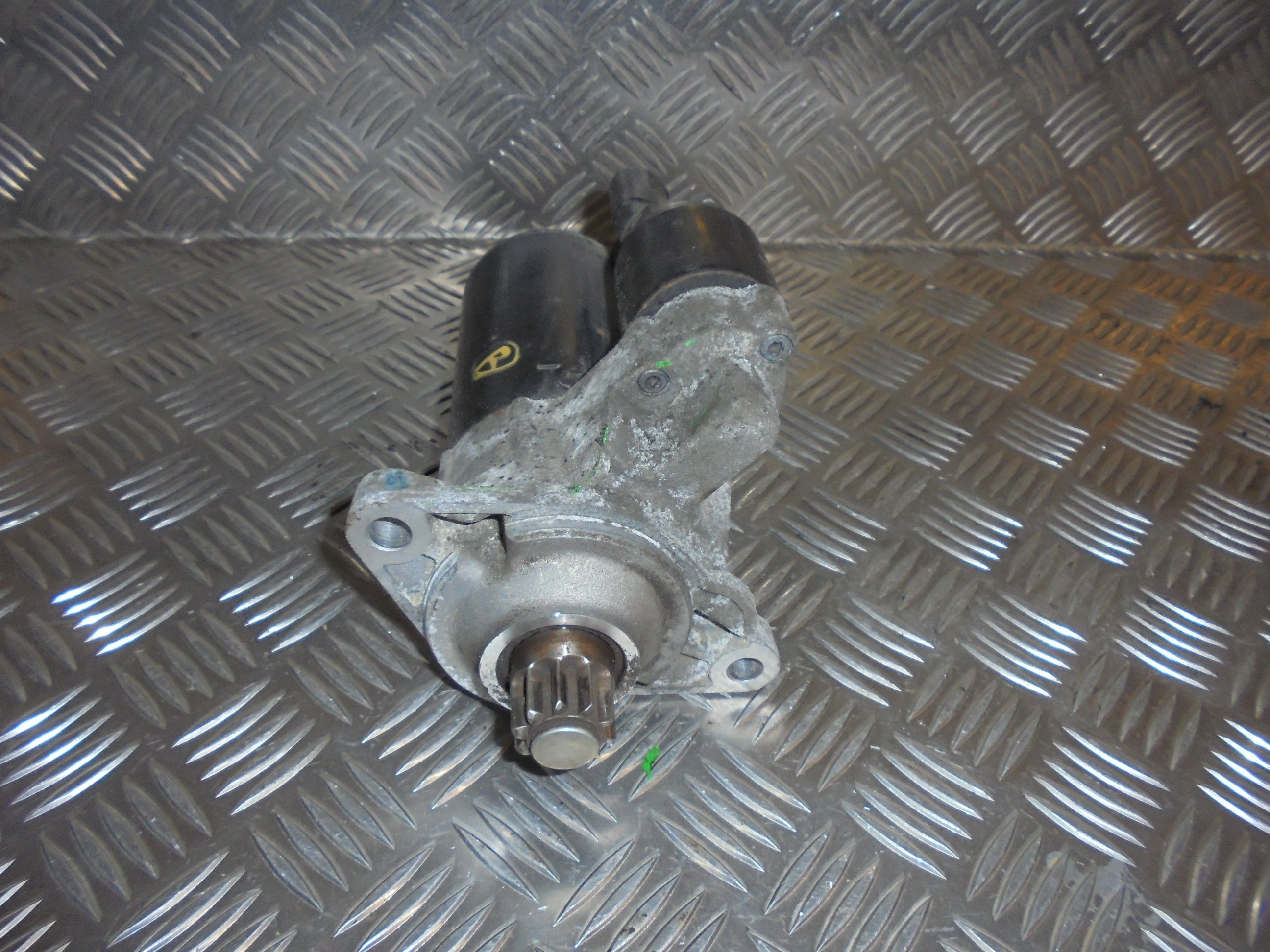 Audi A3 Starter Med OEM Nr. 0001123016 Fra Audi Ophugger