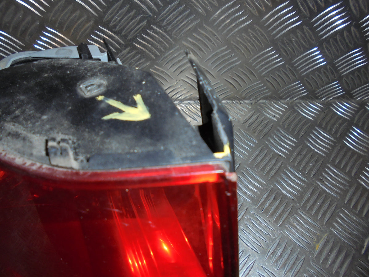 VW Fox 5Z Baglygte Med OEM Nr. 5Z0945095A Fra VW Ophugger