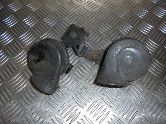 Opel Zafira B Horn Med OEM Nr. Ophugger Fra Opel Ophugger
