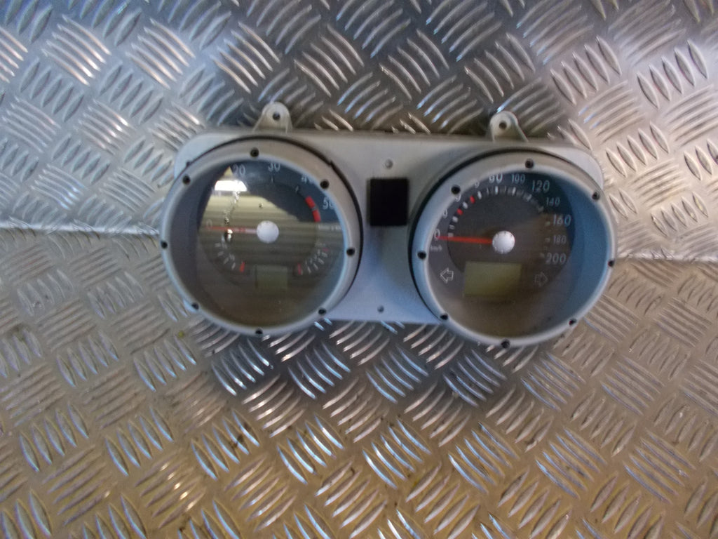 VW Lupo 6E/6X Speedometer - Instrument Med OEM Nr. 6E0920800JX Fra VW Ophugger