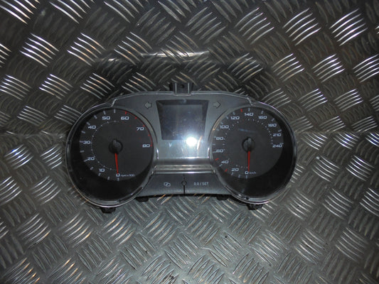 Seat Ibiza 6J Speedometer - Instrument Med OEM Nr. Ophugger Fra Seat Ophugger