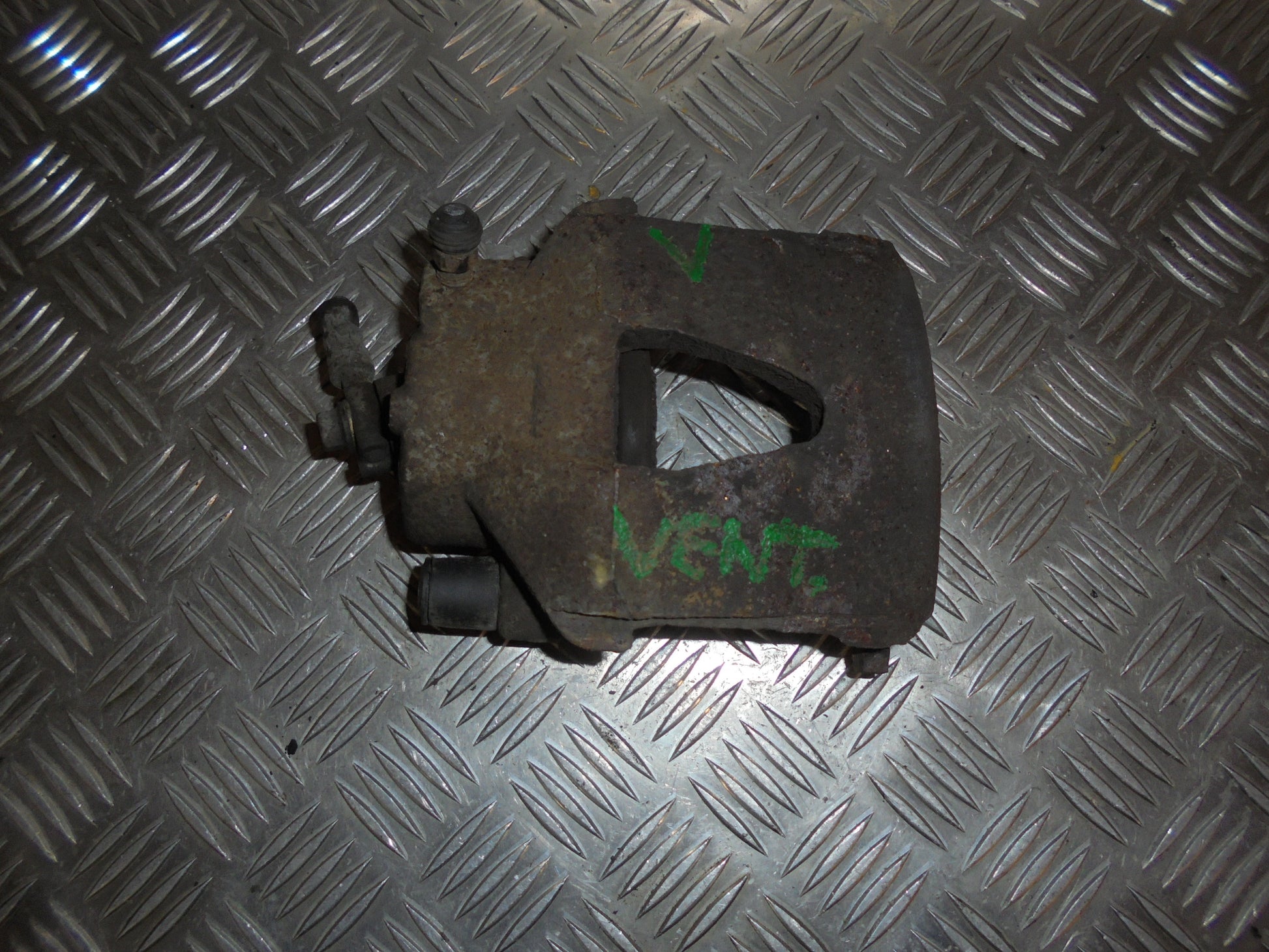 Seat Ibiza 6J Bremsekaliber VF Med OEM Nr. Ophugger Fra Seat Ophugger