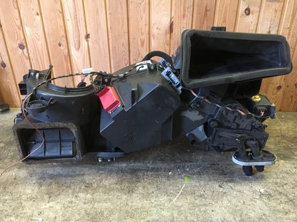 Skoda Octavia Varmeapparat Med OEM Nr. Ophugger Fra Skoda Ophugger