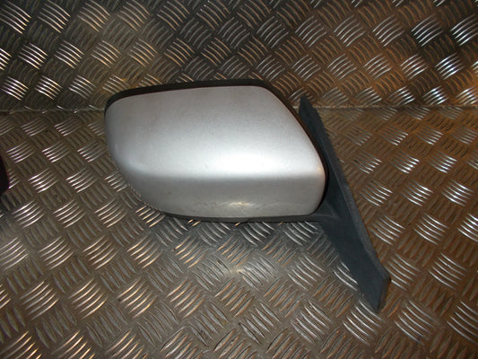 Mazda 5 Sidespejl Med OEM Nr. Ophugger Fra Mazda Ophugger