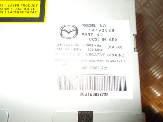 Mazda 5 Radio M/Cd Med OEM Nr. Ophugger Fra Mazda Ophugger