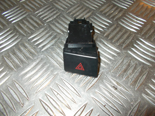 Mazda 5 Kontakt Katastrofe Med OEM Nr. Ophugger Fra Mazda Ophugger