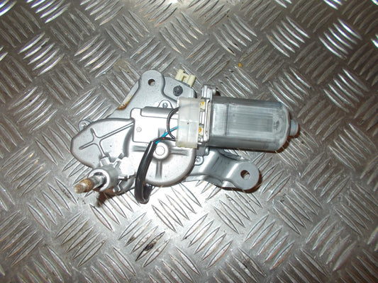 Mazda 5 Bagrudevisker Motor Med OEM Nr. Ophugger Fra Mazda Ophugger
