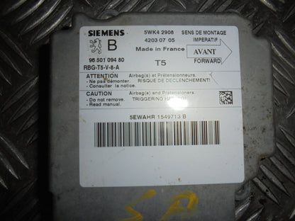 Peugeot 307 Airbag Elboks Med OEM Nr. 9650109480 Fra Peugeot Ophugger