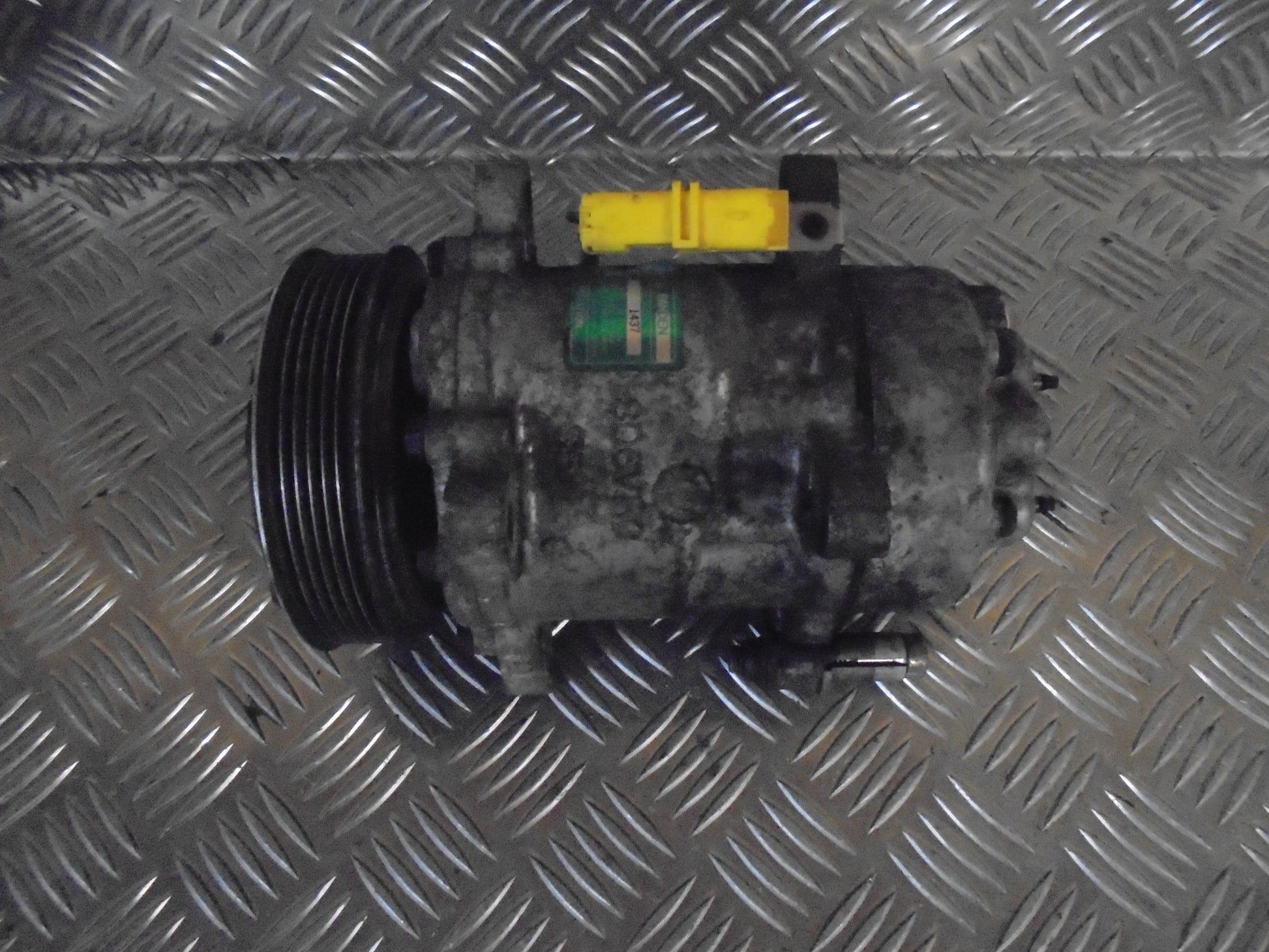 Peugeot 307 Aircondition Pumpe Med OEM Nr. 6453KW Fra Peugeot Ophugger