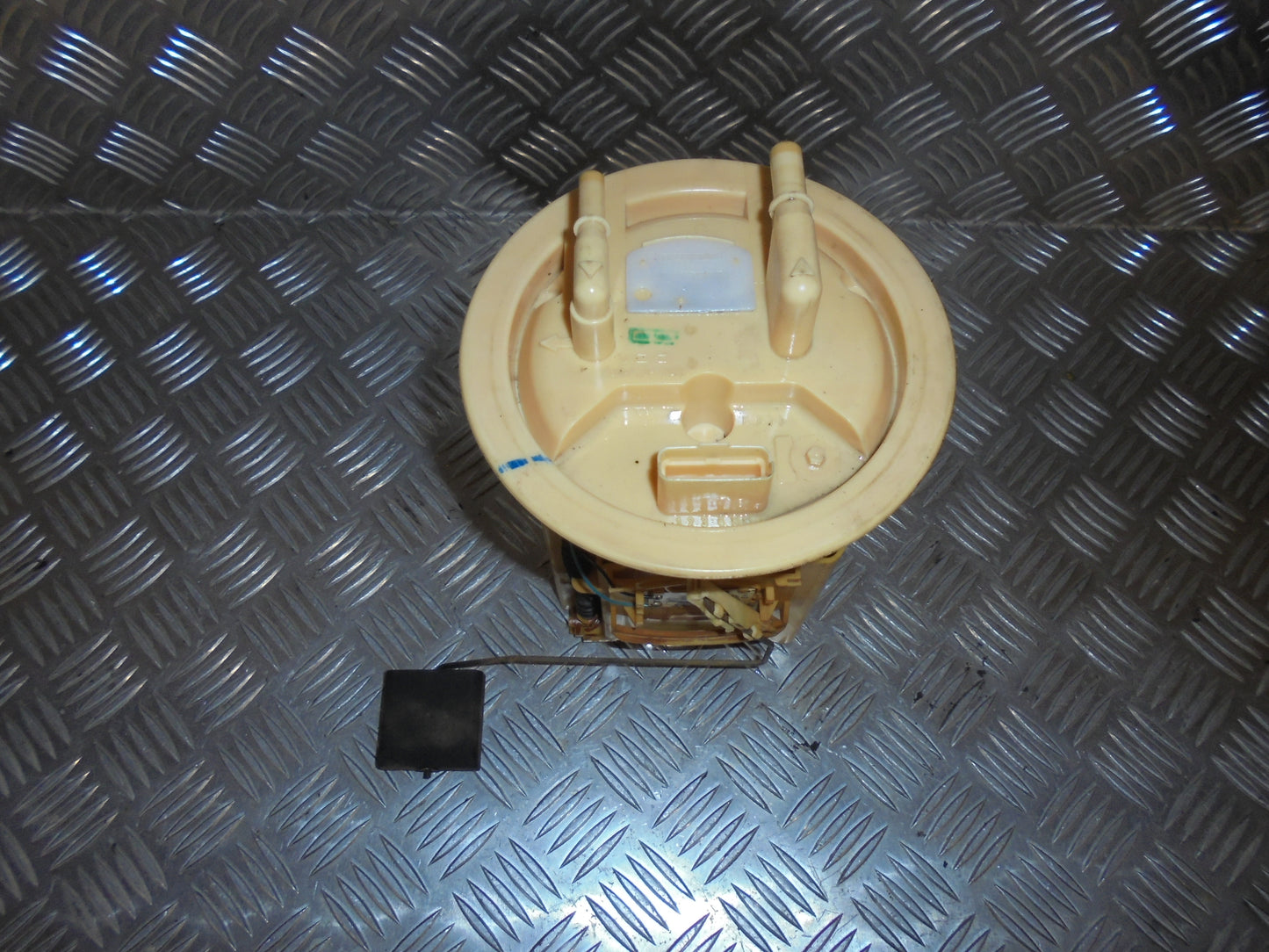 Peugeot 307 Benz/Brændstofpumpe El Med OEM Nr. 1525V4 Fra Peugeot Ophugger