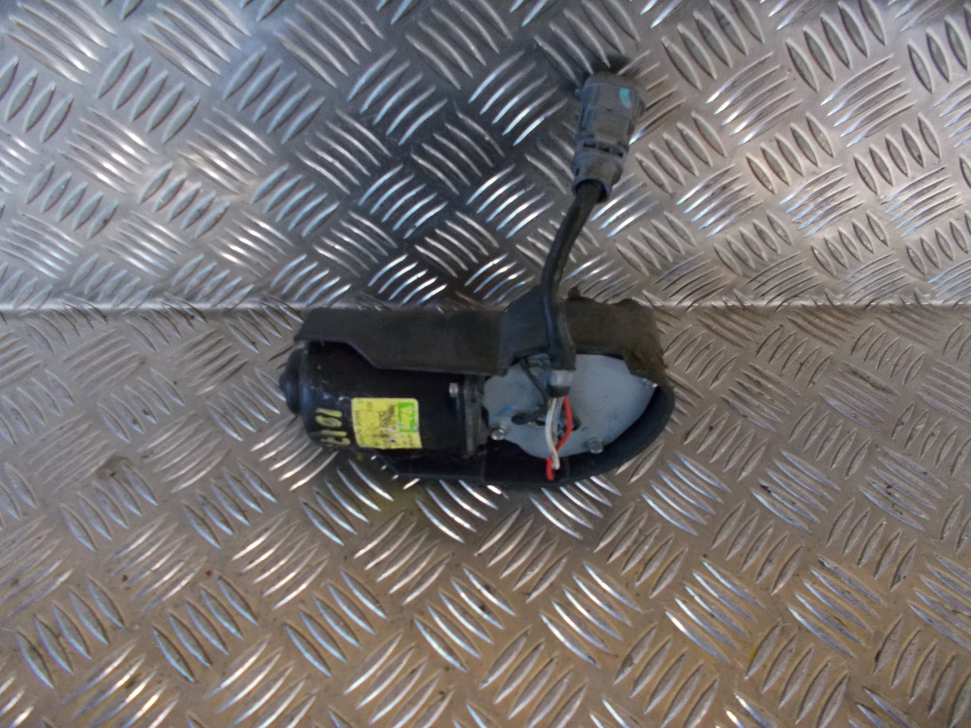 Renault Clio 2 Viskermotor Med OEM Nr. 53550802 Fra Renault Ophugger