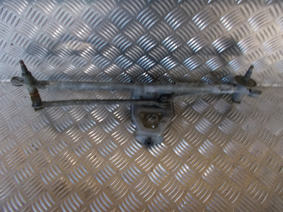Renault Clio 2 Viskertræk Med OEM Nr. 7701045187 Fra Renault Ophugger