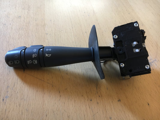 Renault Clio 2 Kontakt Blink Med OEM Nr. Ophugger Fra Renault Ophugger