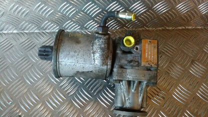 Mercedes C 180-280 W202 Servopumpe Med OEM Nr. Ophugger Fra Mercedes Ophugger