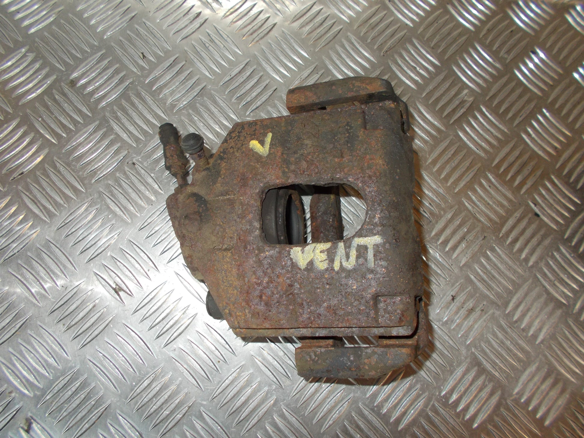 Ford Fusion 1 Bremsekaliber VF Med OEM Nr. 1478500 Fra Ford Ophugger