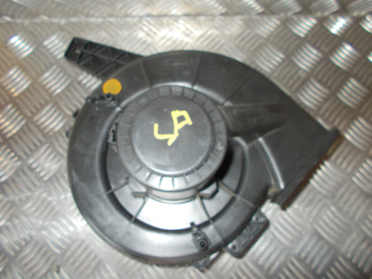 Skoda Fabia Varmeblæser Med OEM Nr. 6Q1819015H Fra Skoda Ophugger