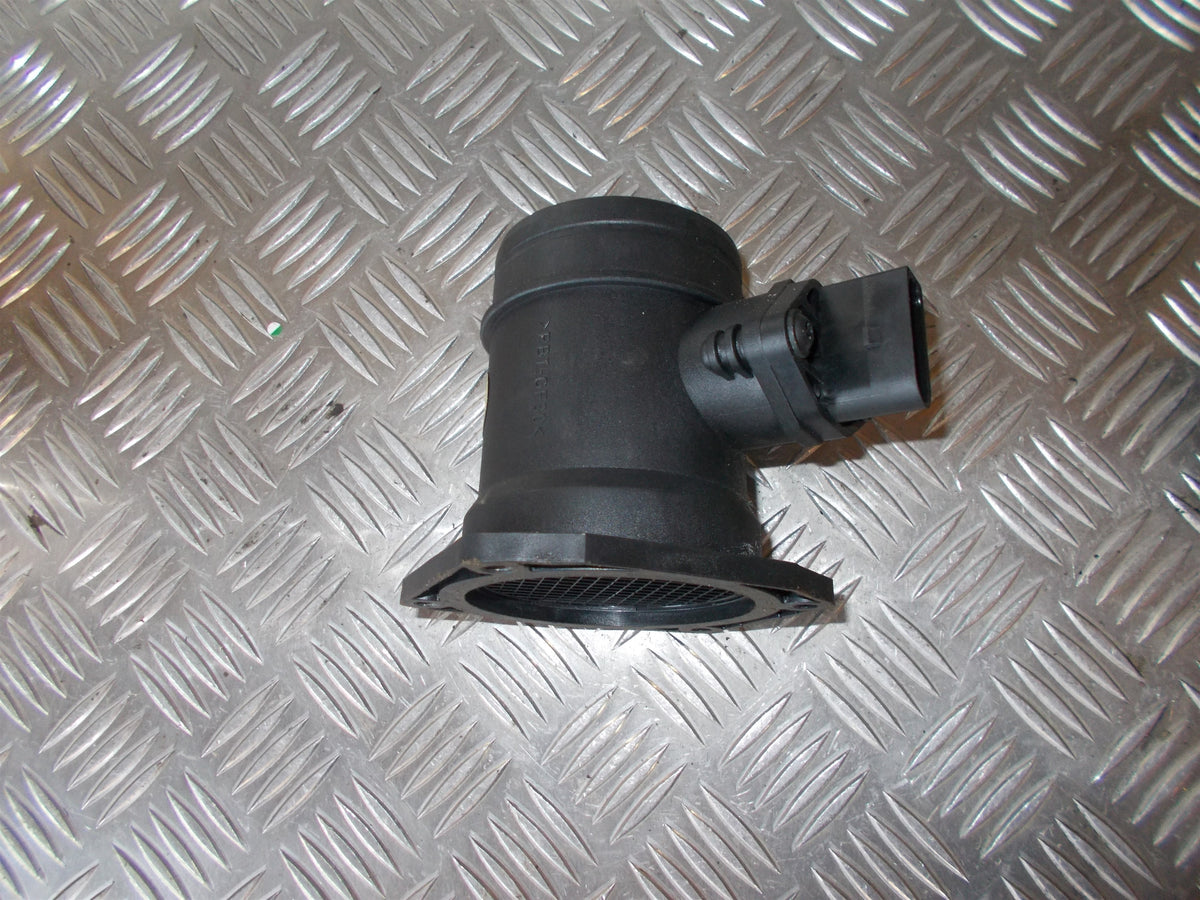 VW Passat 3B Luftmængdemåler Med OEM Nr. 06B133471 Fra VW Ophugger