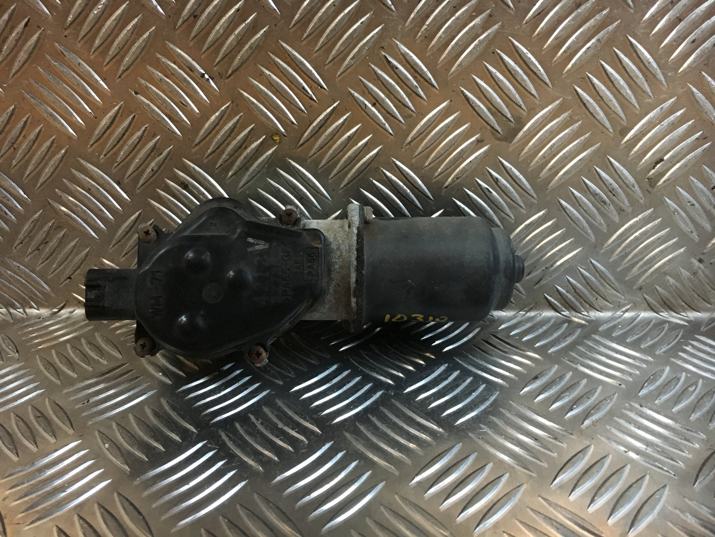 Mitsubishi Lancer Viskermotor Med OEM Nr. Ophugger Fra Mitsubishi Ophugger