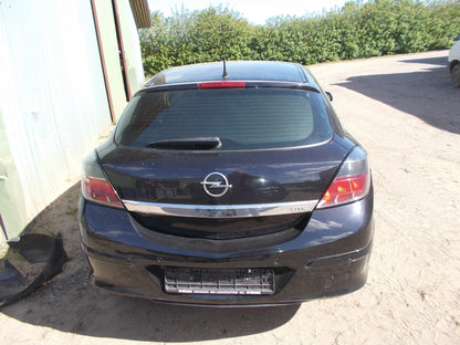 Opel Astra H Pluk-Selv-Bil Med OEM Nr. Ophugger Fra Opel Ophugger