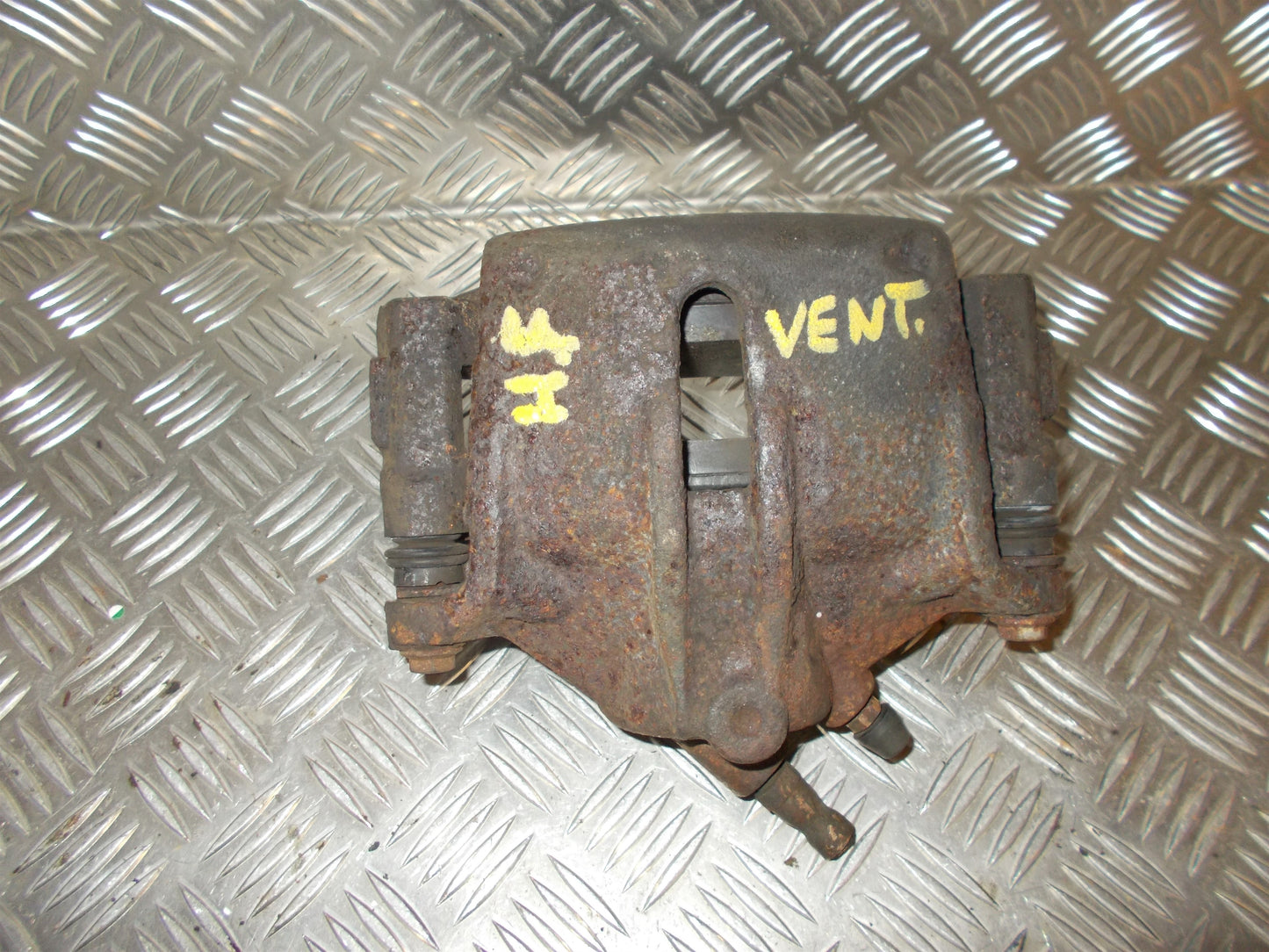 Ford Mondeo 3 Bremsekaliber HF Med OEM Nr. 2218025 Fra Ford Ophugger