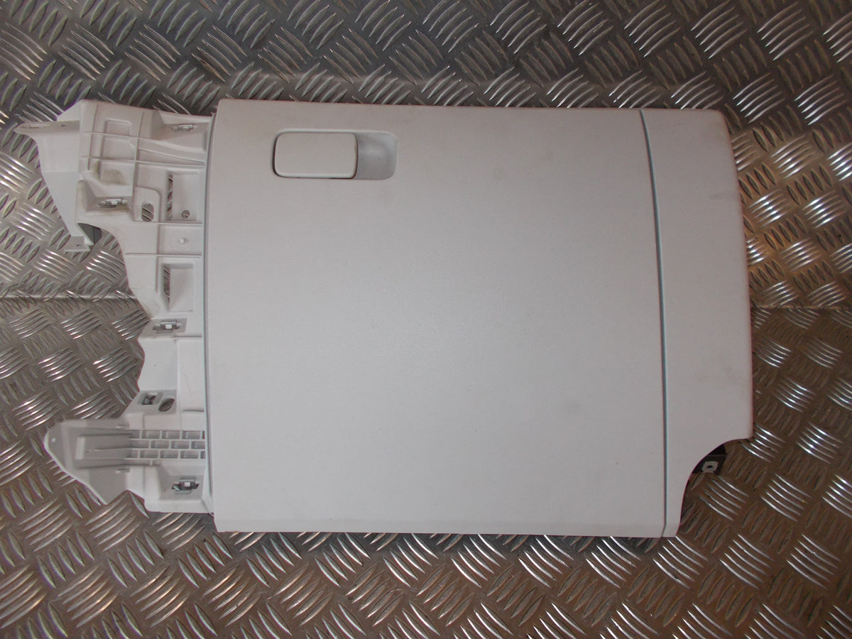 VW Up Handskerum Med OEM Nr. 1S1857101 Fra VW Ophugger